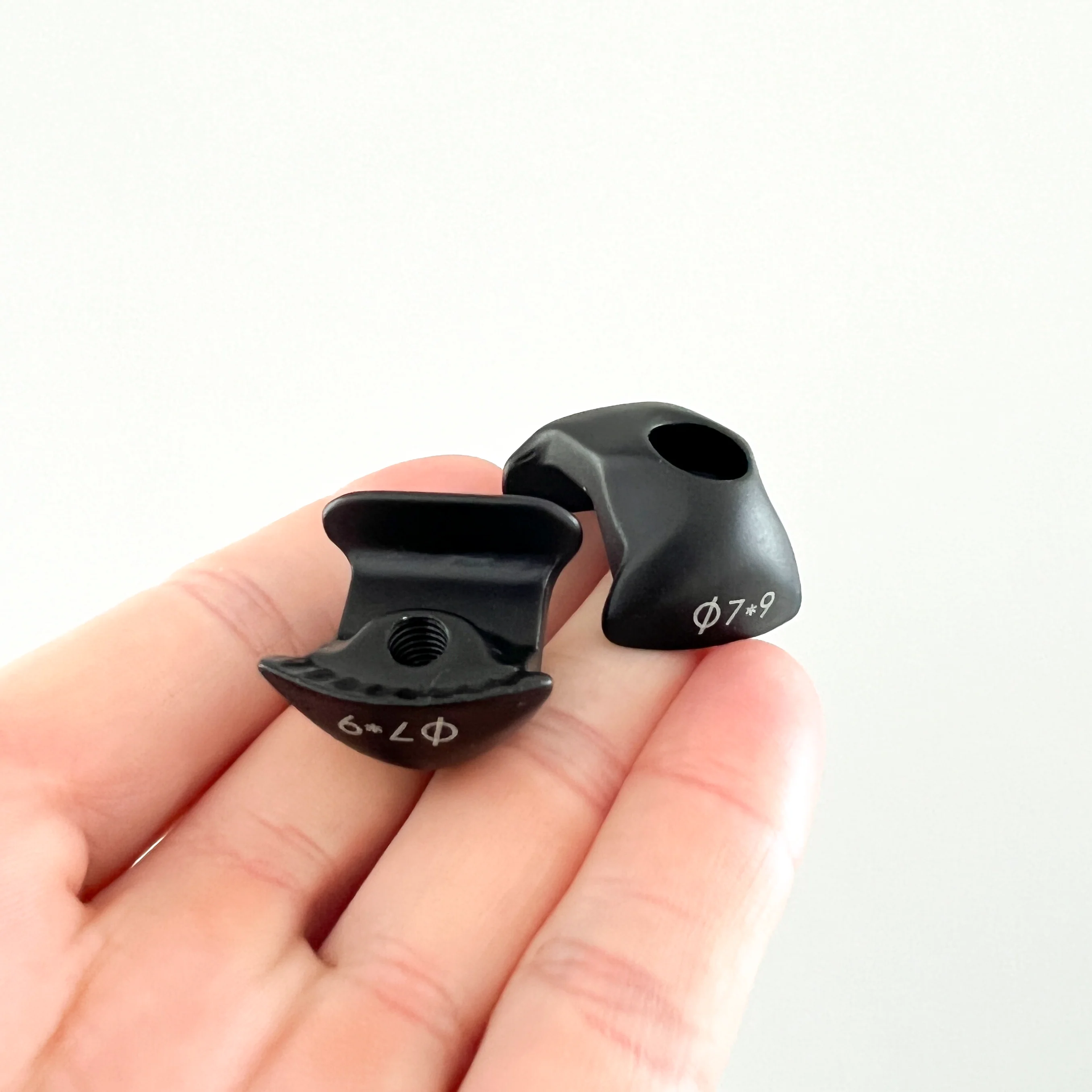 M2 Frameset Carbon Saddle Rail Clamps